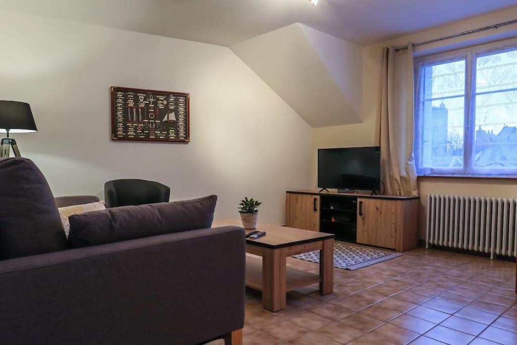 Le Saint-Cyr, Centre-Ville, Cosy, Spacieux Issoudun Exterior foto